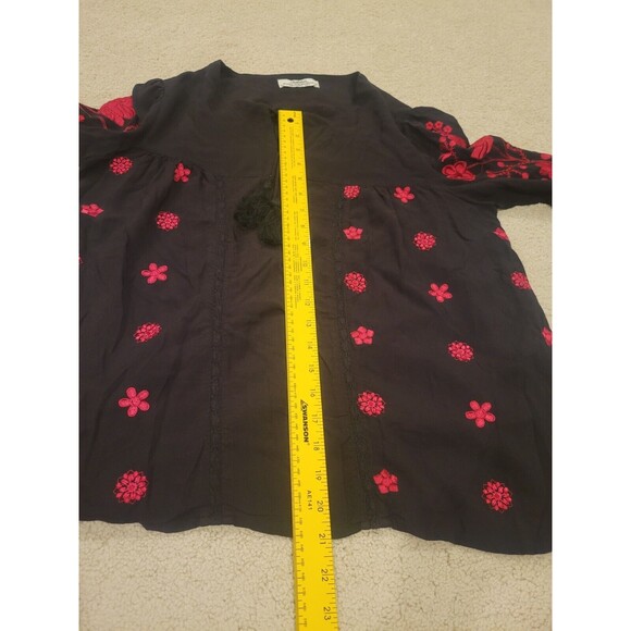 Outfitters Women's Peasant Blouse Top Black Red Floral Embroidery Sz SMAll Boho - Picture 6 of 8
